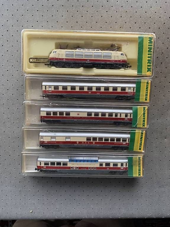 Modellini di ferrovie: MINITRIX locomotive + wagons – Usato da St-Blaise venduto da phi_qgy9