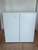 Armoire avec 2 portes battantes