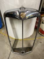 Belle calandre pour Oldtimer de marque MG. Type Y (?)