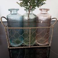 Drei Farbige Fläschli Väseli, Glas, Körbli
