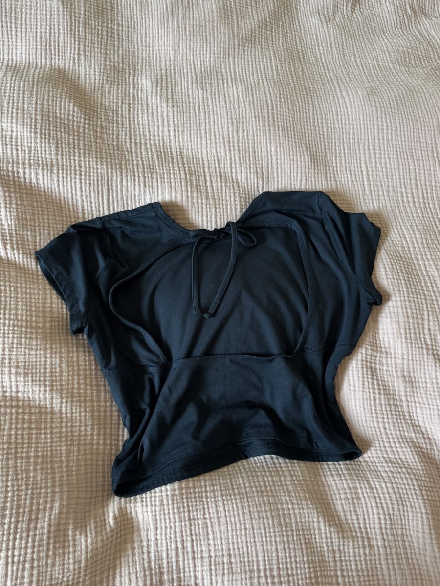 Hollister T-shirt: Rückenfreies Top – Usato da Zürich venduto da aline.20 1