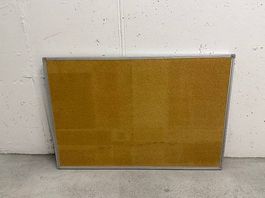 Korkrückwand / Pinnwand zur Wandmontage 62x90 cm