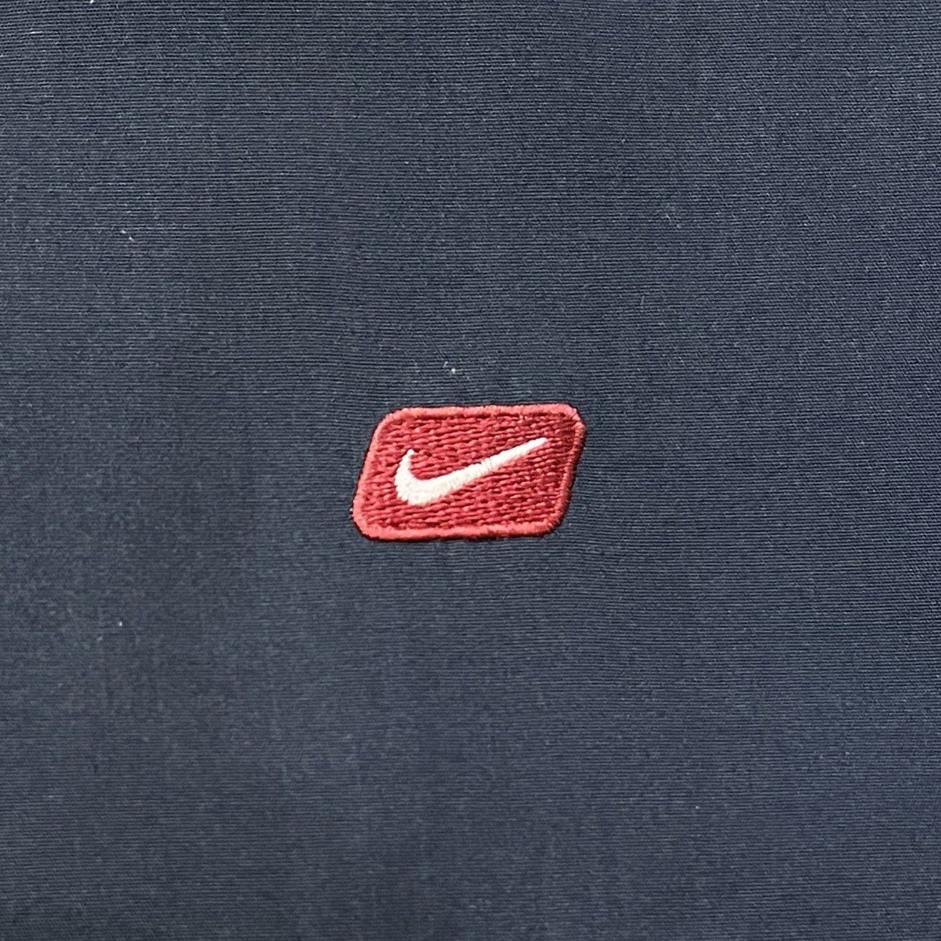 Nike Giacche: Vintage Nike Trackjacket (L) – Usato da Chamoson venduto da Sapoloshop 1