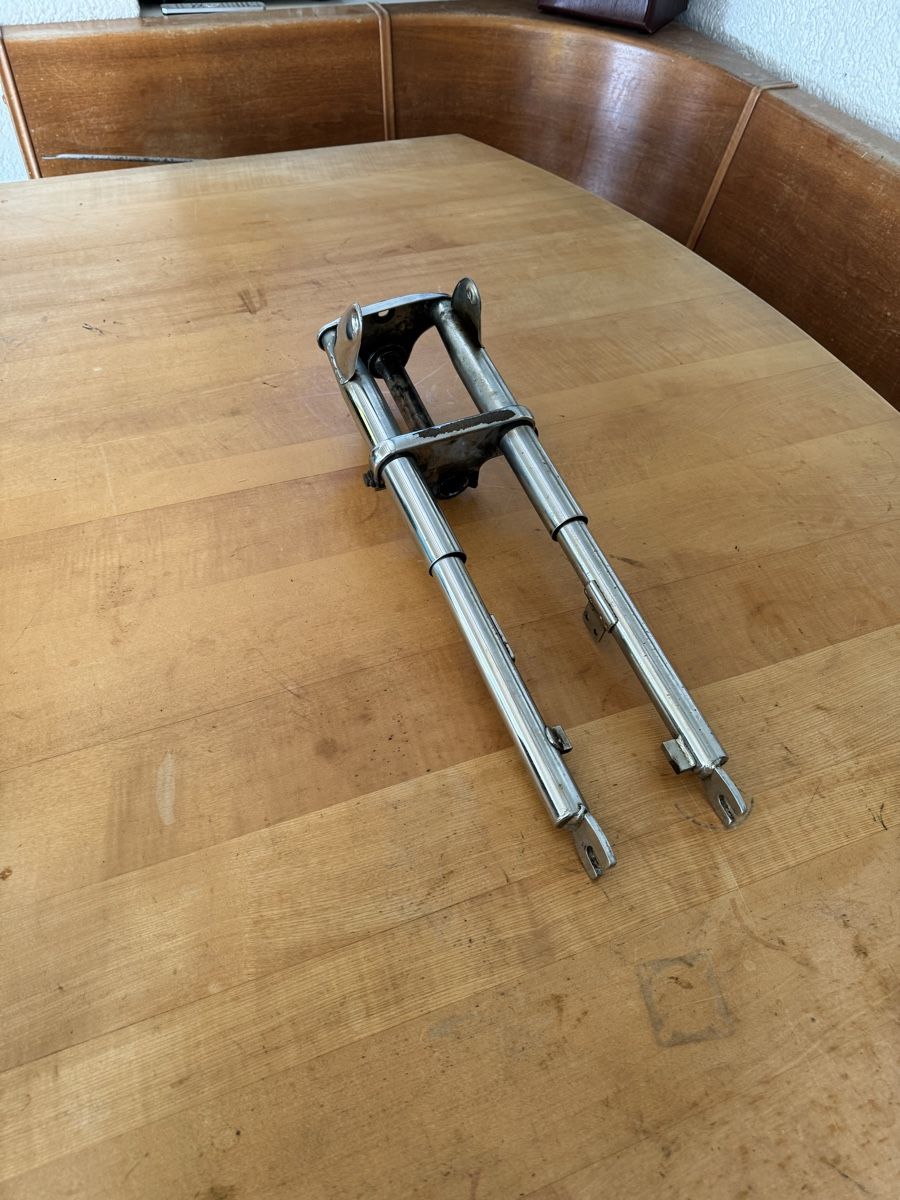 Parti ricambio per ciclomotori: Sachs Hercules Gabel – Usato da Dübendorf venduto da Sachs621