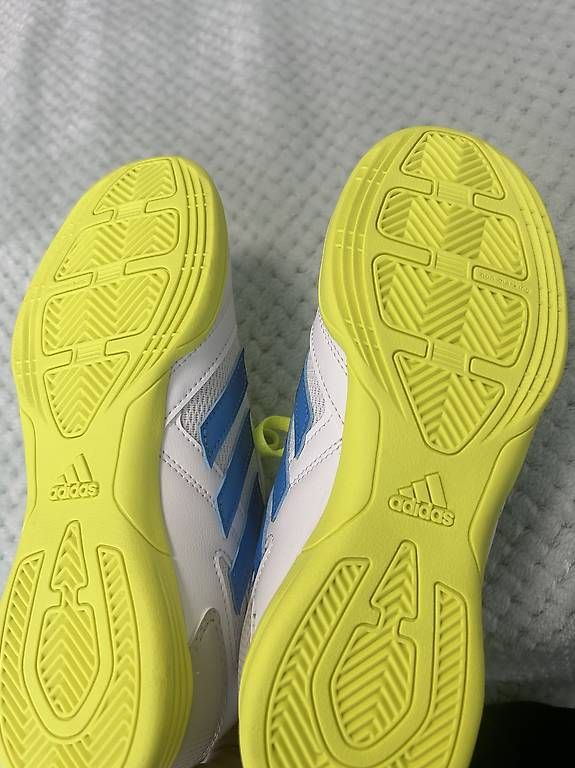 Scarpe da uomo: Hallenschuhe Adidas – Usato da Lenzburg venduto da mir_rnb9 2
