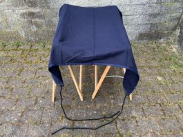 schöne dunkelblaue Bockdecke