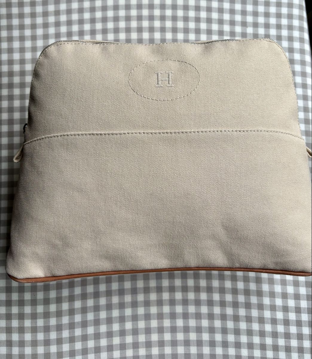 Hermès Custodie per cosmetici: Hermès Trousse Bolide grand modèle – Usato da Genève venduto da edu_62x2 1