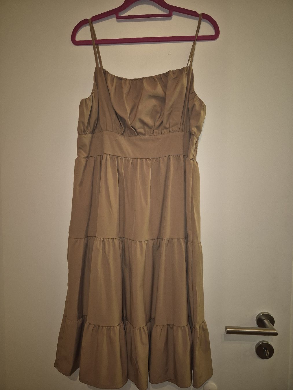 Vestiti: Traumhaftes,  elegantes Kleid in Gr. 42.  – Nuovo (secondo la descrizione) da Igis venduto da Tiggers1