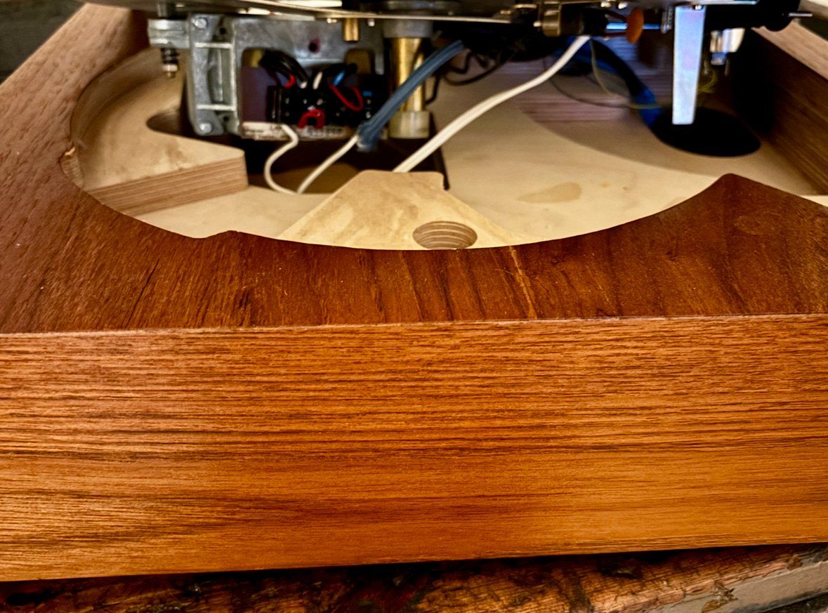 Lenco Giradischi: LENCO L75 — Restauration complète & socle custom – Usato da GENEVE venduto da aur_gsl8 2