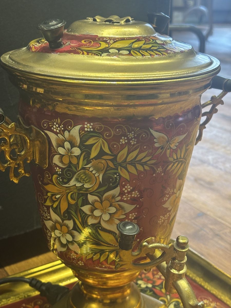 Teiere: Vintage elektrischer Samowar aus der UdSSR mit Originaltable – Usato da Andermatt venduto da Diadiusdiana 1