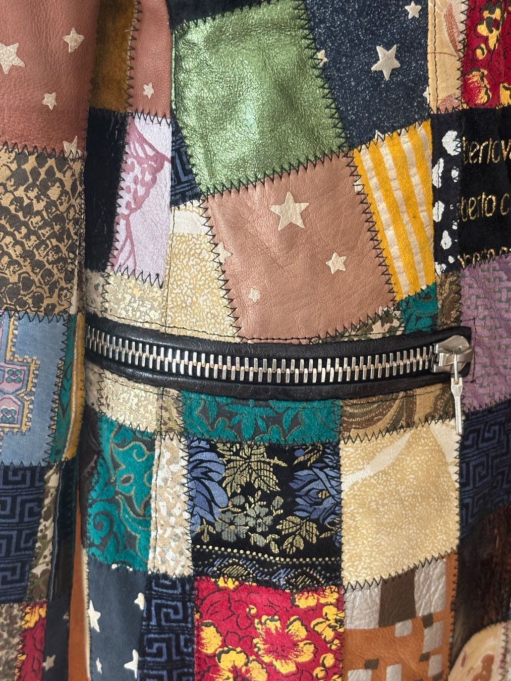 Roberto Cavalli Jacken: Roberto Cavalli Vintage 90s Patchwork Lederjacke M — Zertifi – Gebraucht aus Basel von kia_wlc2 7