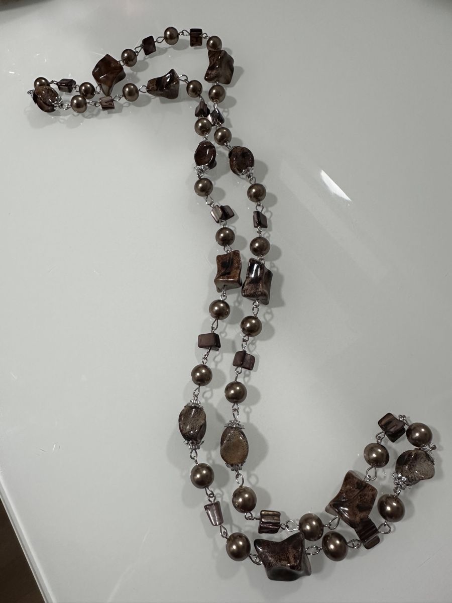 Catenine: Halskette mit braunen Perlen und Steinen – Usato da Oberurnen venduto da nes_8xqt
