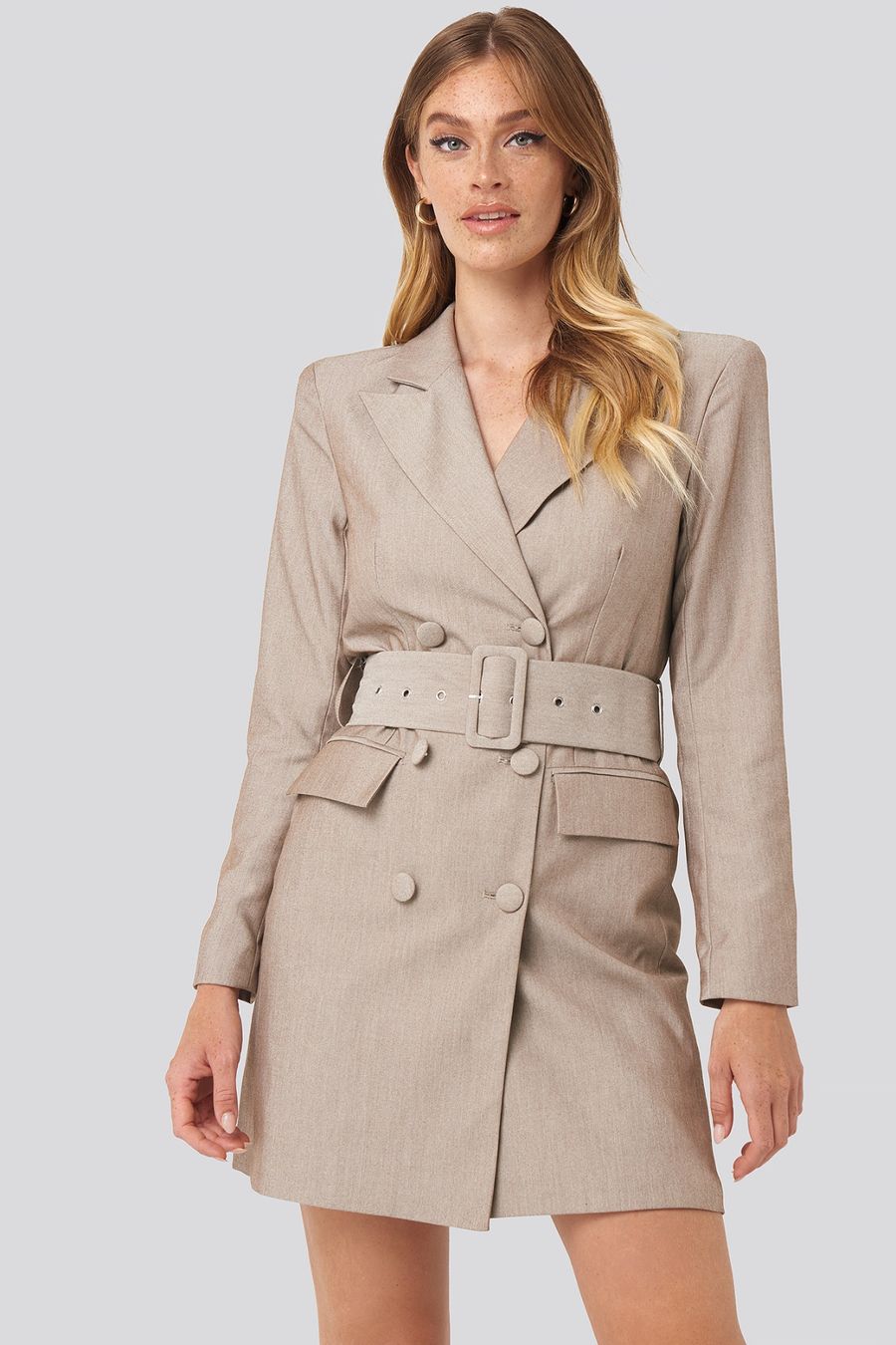 Na-kd Vestiti: Blazer/Kleid NA-KD Beige – Usato da Zug venduto da Fashionaddicted.- 1