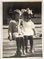 Vernacular Photography, 1940s - Kinder - Liebe