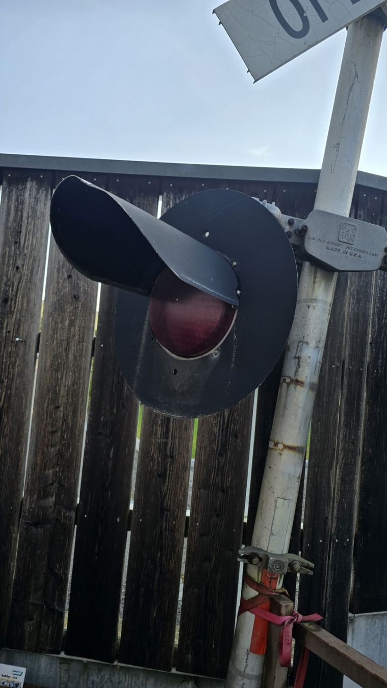 Insegne: Original US-Bahnübergangssignal "Operation Lifesaver" – Usato da Schalunen venduto da schwabspielautomaten 2