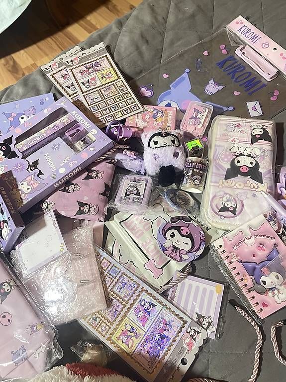 Sanrio Giocattoli: Kuromi Bundle – Nuovo (secondo la descrizione) da Pratteln venduto da Gabriella18