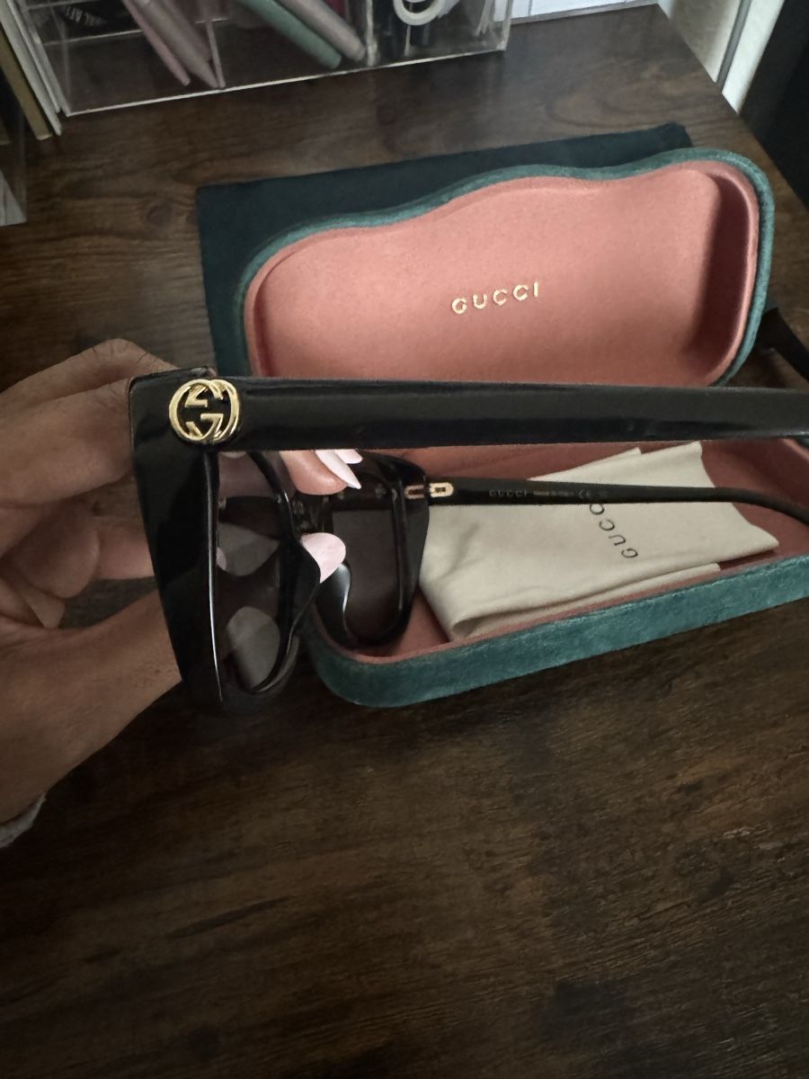 Gucci Brillen & Gläser: Gucci Sunglasses Black Frame Like New Condition – Neu (gemäss Beschreibung) aus Steinhausen von iru_qy79 2