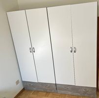 2 Kleiderschränke mit Schubladen  günstig abzugeben