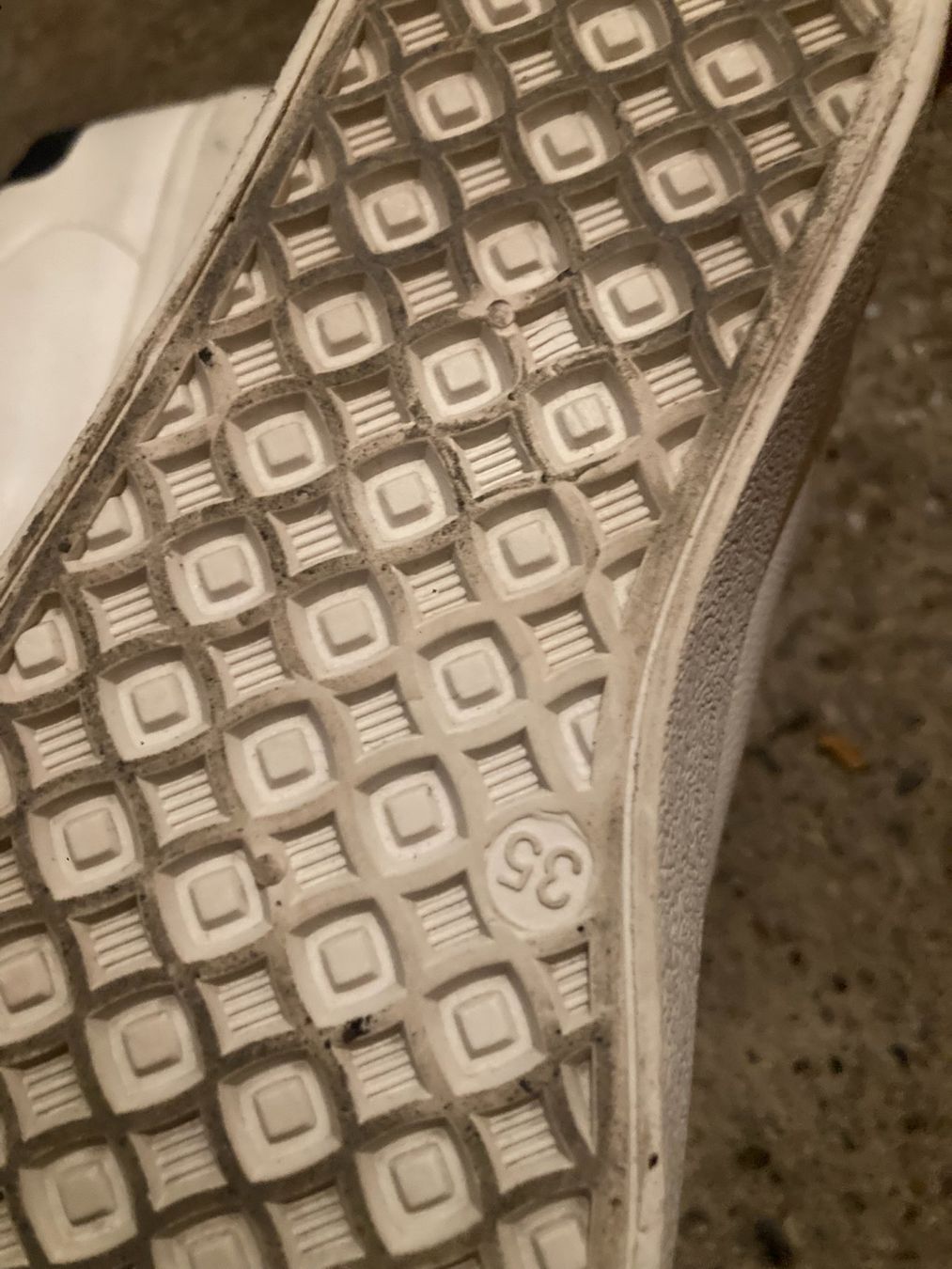 Scarpe per ragazzi: Kinder Hallenschuhe – Usato da Zürich venduto da natida78 2