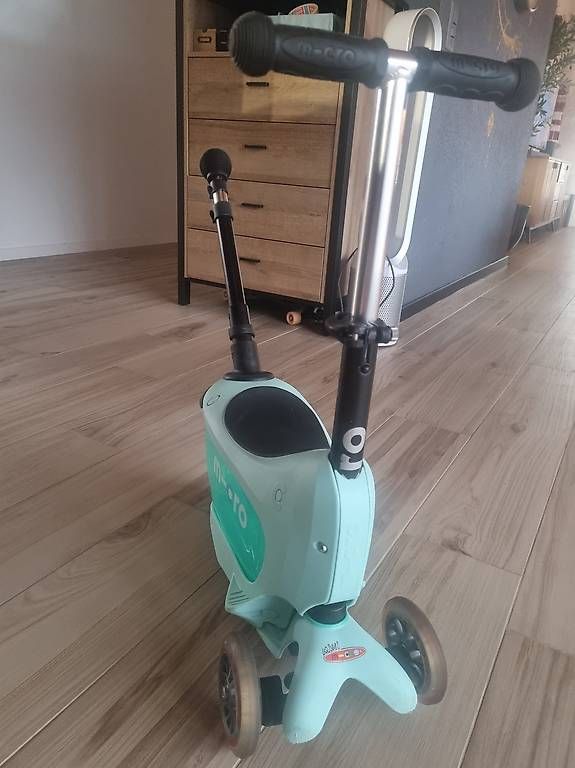 Kickboard: Micro Mobility Mini2Go Deluxe Plus. – Usato da Collombey venduto da mel_dg59