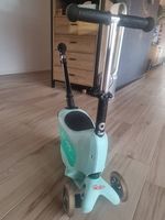 Micro Mobility Mini2Go Deluxe Plus.