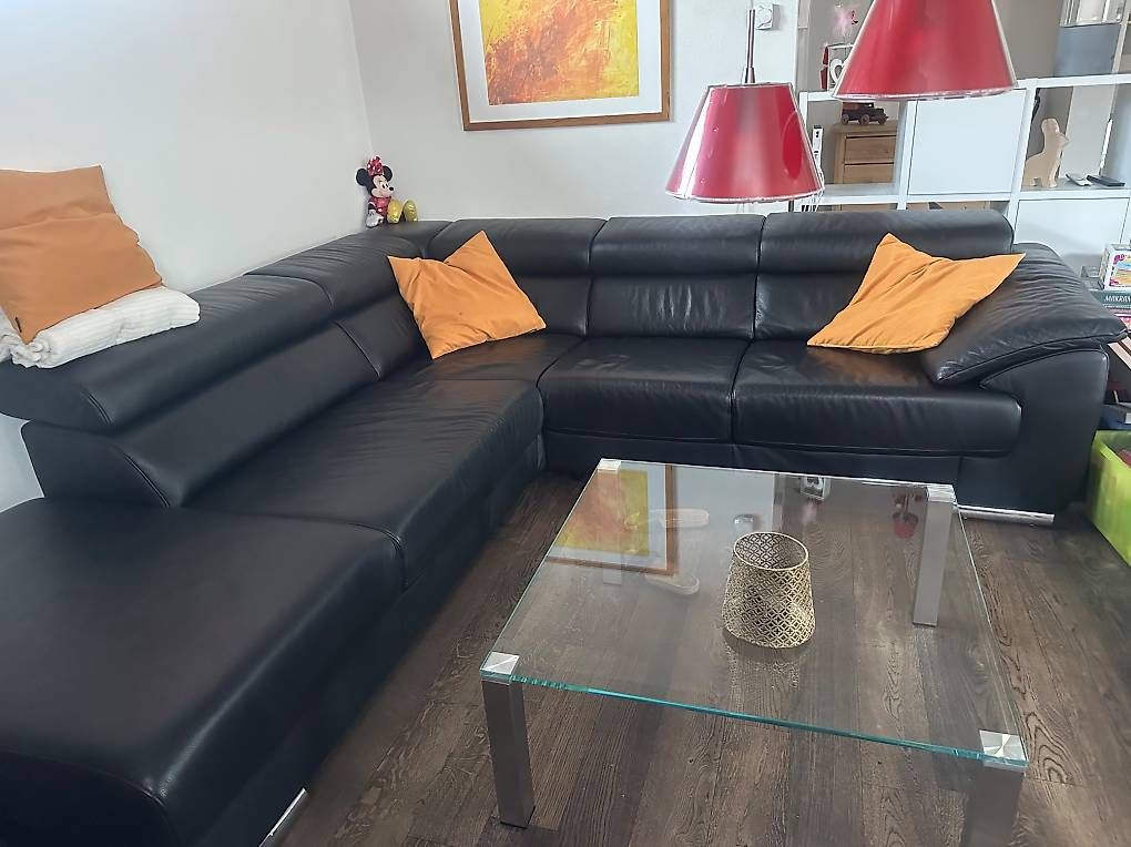 Divani: Ecksofa aus schwarzem Leder – Usato da Gelterkinden venduto da christinameier 2