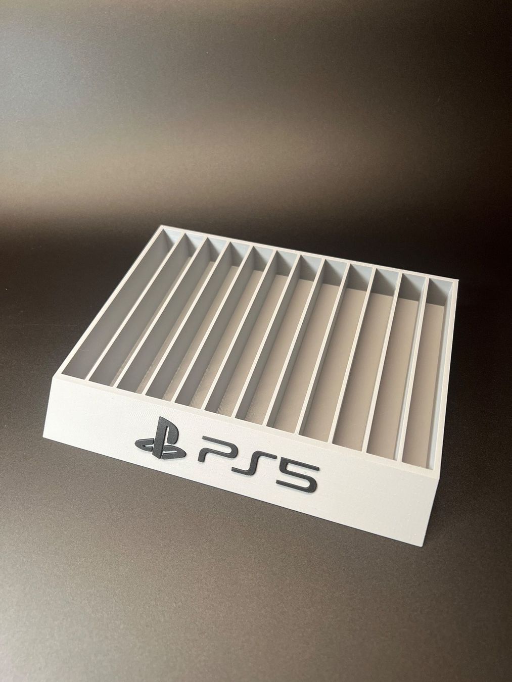 Sony Konsolen: PS5 Spielehalter - 30th Anniversary Limited Edition Grau *** – Neu und originalverpackt aus Fruthwilen von speex