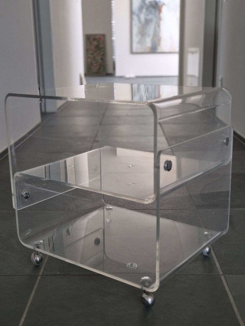 Banconi: Acrylglas Rollcontainer, Nachttisch, Beistelltisch – Usato da Unterkulm venduto da Pato1b 1