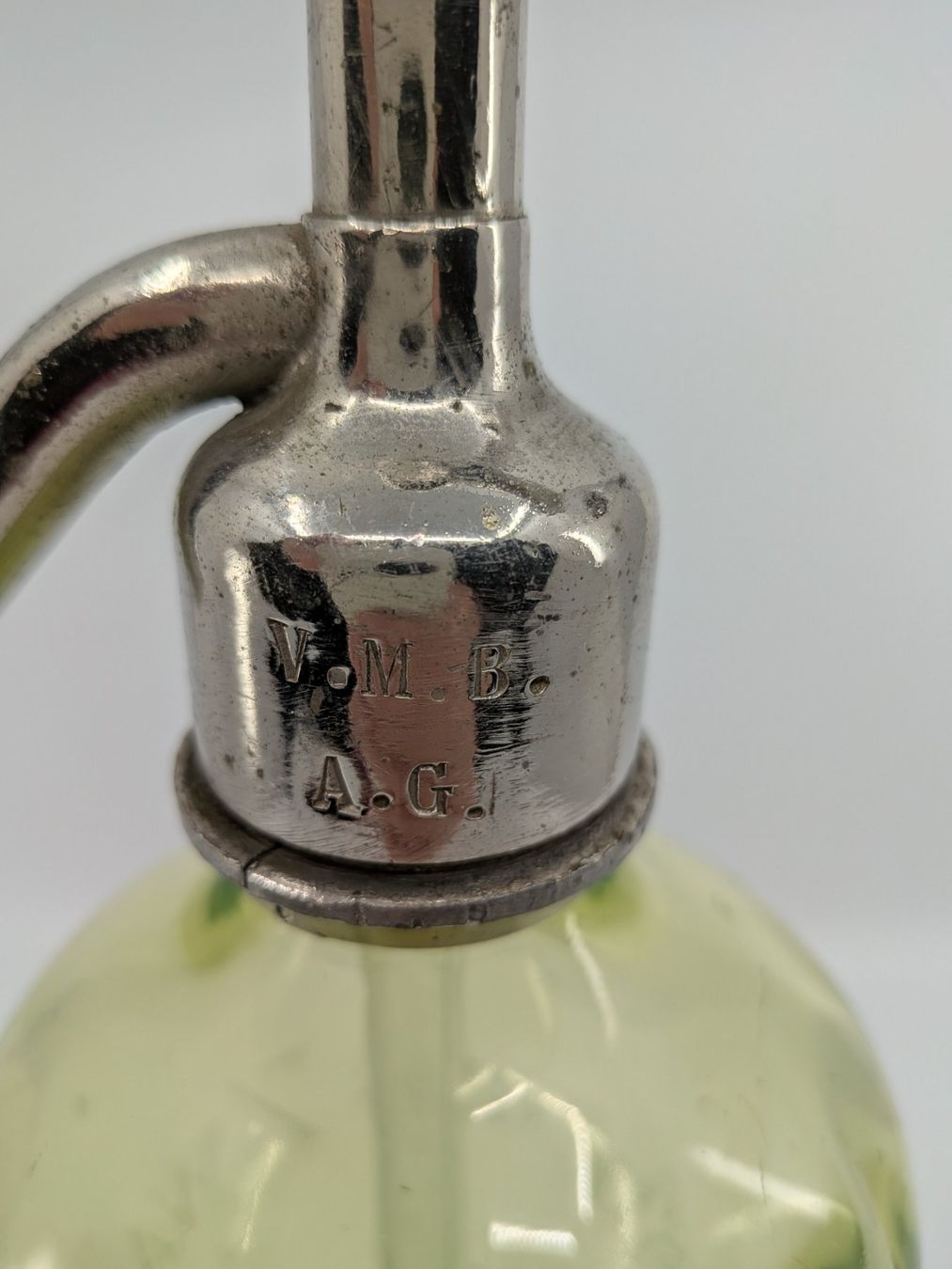 Bottiglie: Antike Syphonflasche vermutlich Uranglas – Usato da Emmen venduto da Brockofsky 5