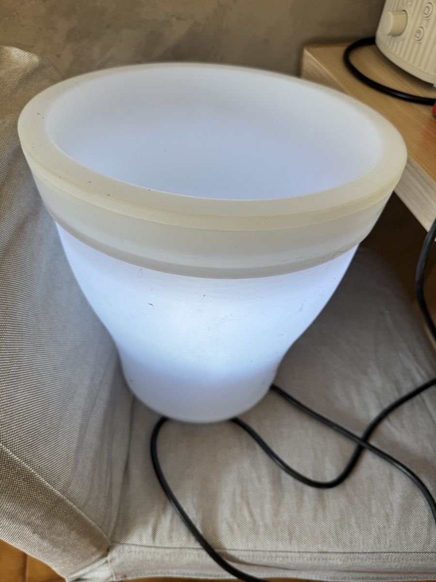 Lampade: Lampe design à LED, lumière douce, cache pot – Usato da Veyrier venduto da kimedovapa 2