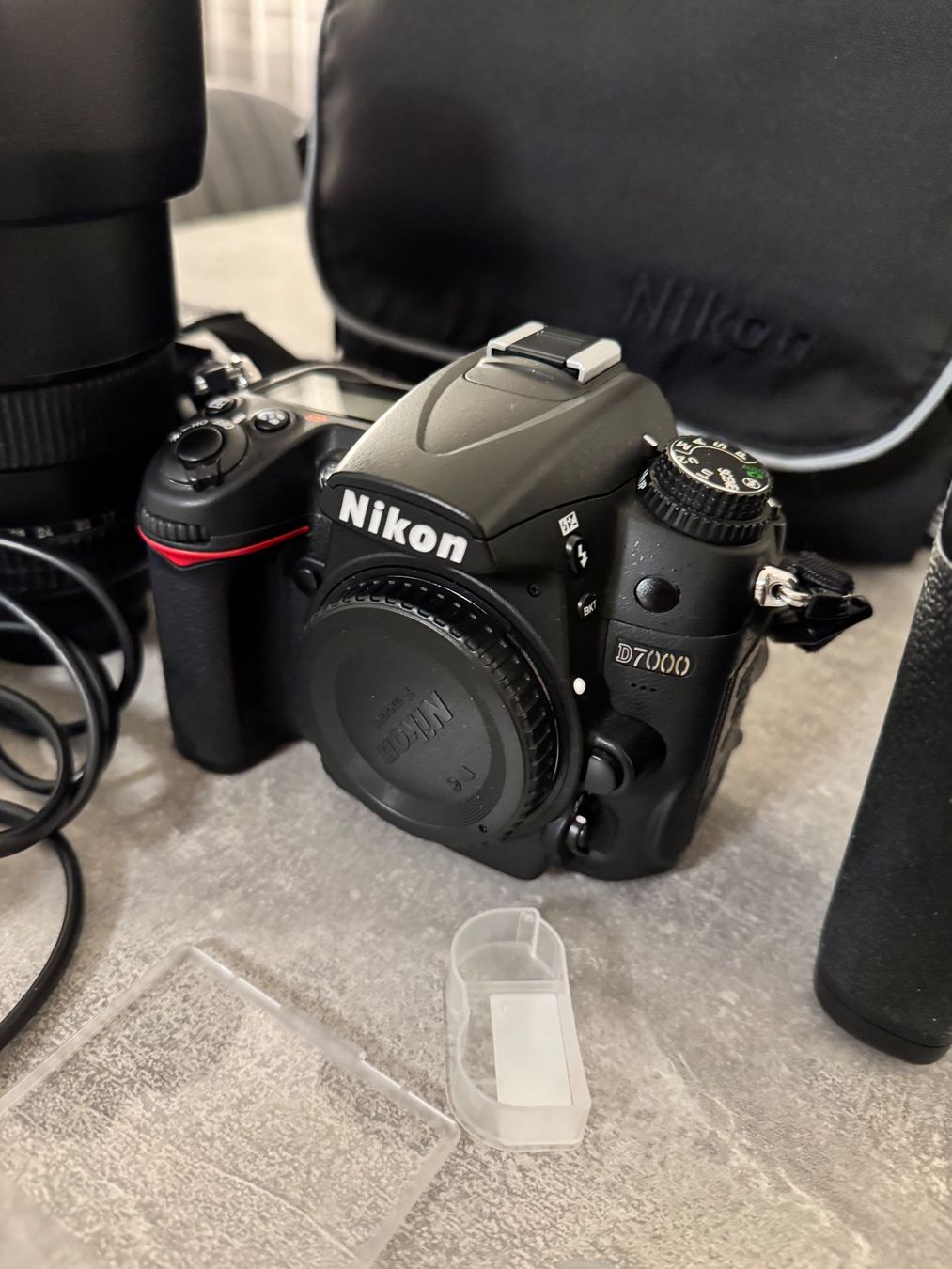 Nikon Fotocamera: Nikon D7000 Spiegelreflexkamera mit Objektiv – Usato da Zuchwil venduto da RobertLaz 6
