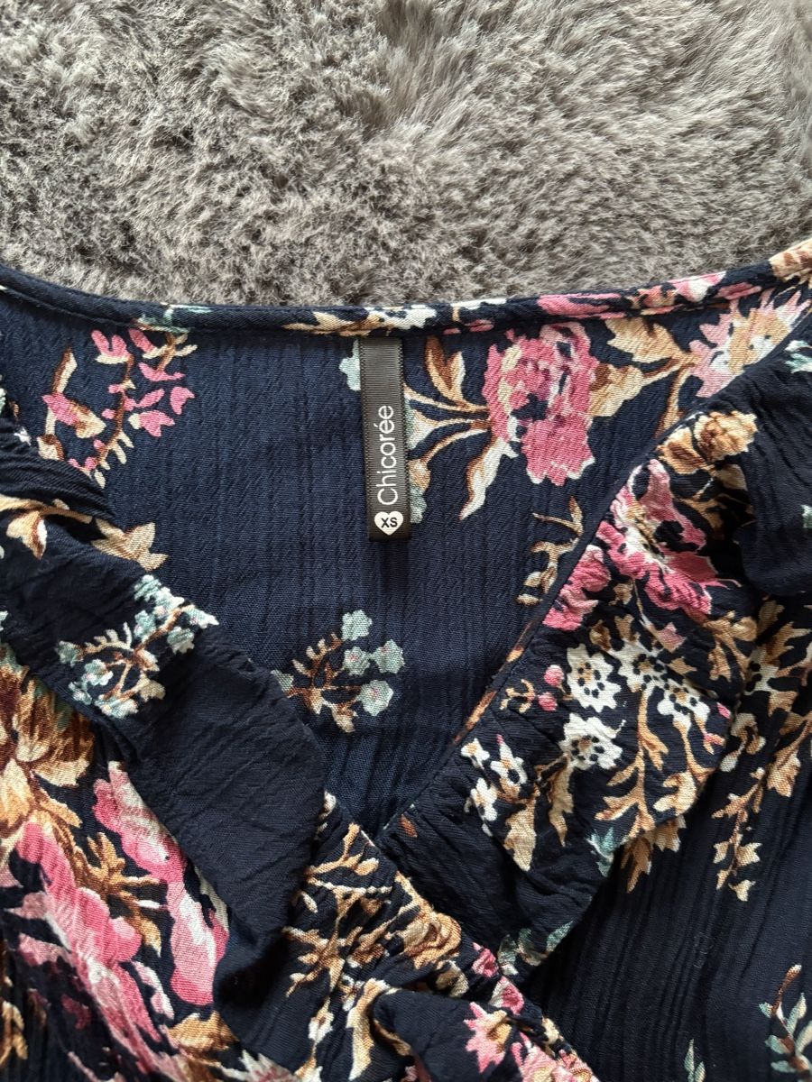 Vestiti: Chicoree Floral Print Mini Dress – Usato da Wichtrach venduto da Re_Fit 3