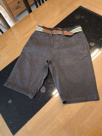 Kurze Hose Gr.28 (164)