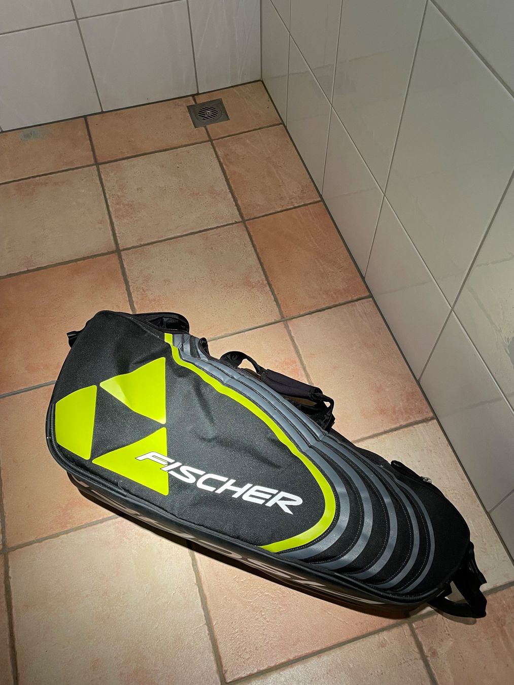 Fischer Borse: Fischer Tennis Tasche. – Usato da Uetikon am See venduto da Seov 1