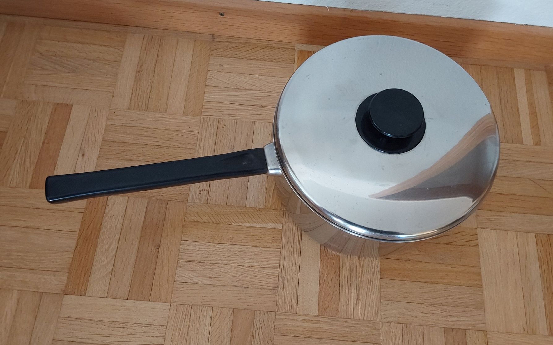 Padelle: Chromstahlpfanne mit Deckel Silcro 22 – Usato da Köniz venduto da scopello12