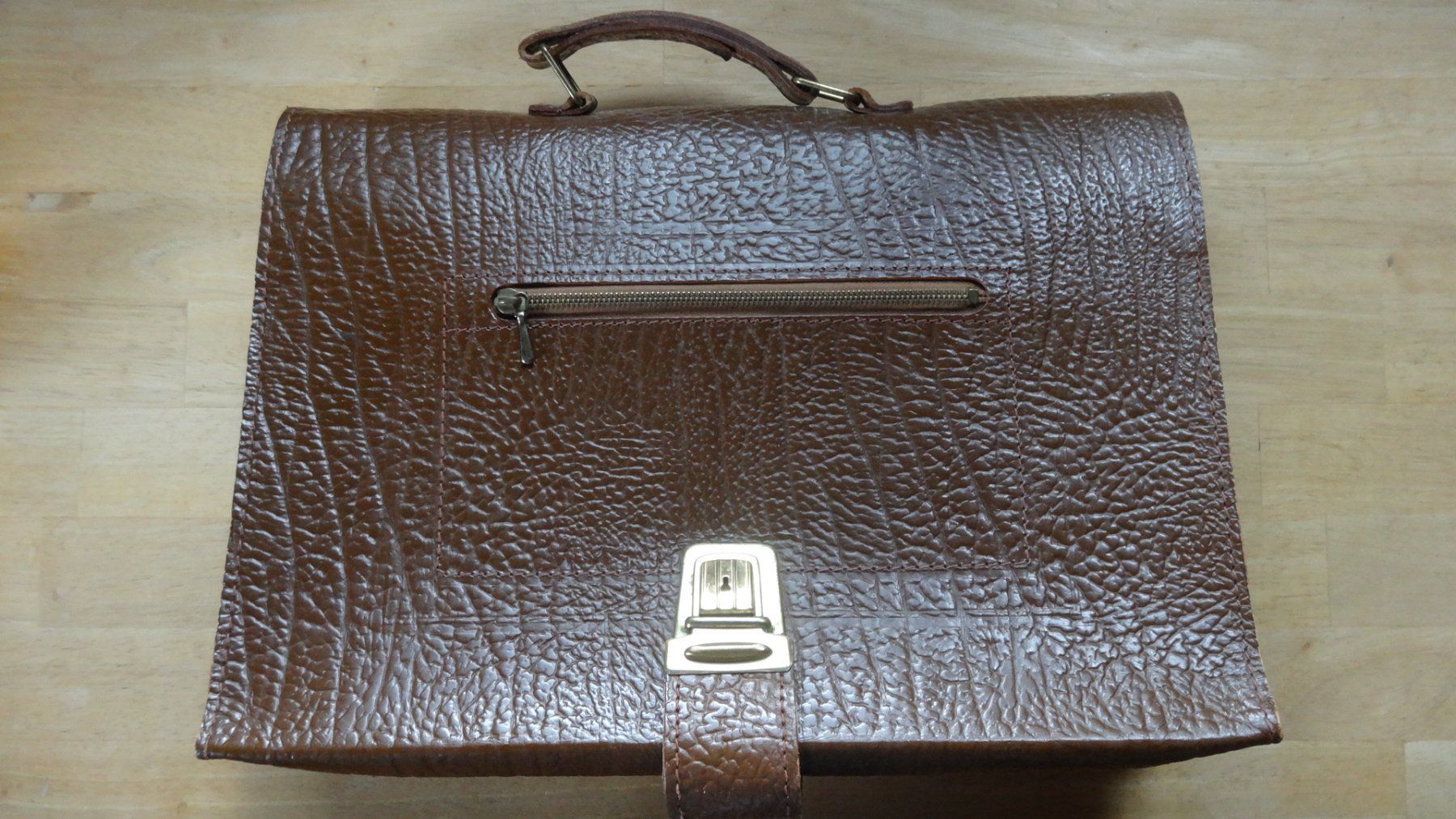 Valigie & Borse: serviette vintage marron en cuir – Usato da Rebeuvelier venduto da falcon58