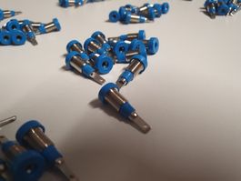 Stäubli LB-I2R Laborbuchse Buchse Einbau vertikal Stift-Ø 2