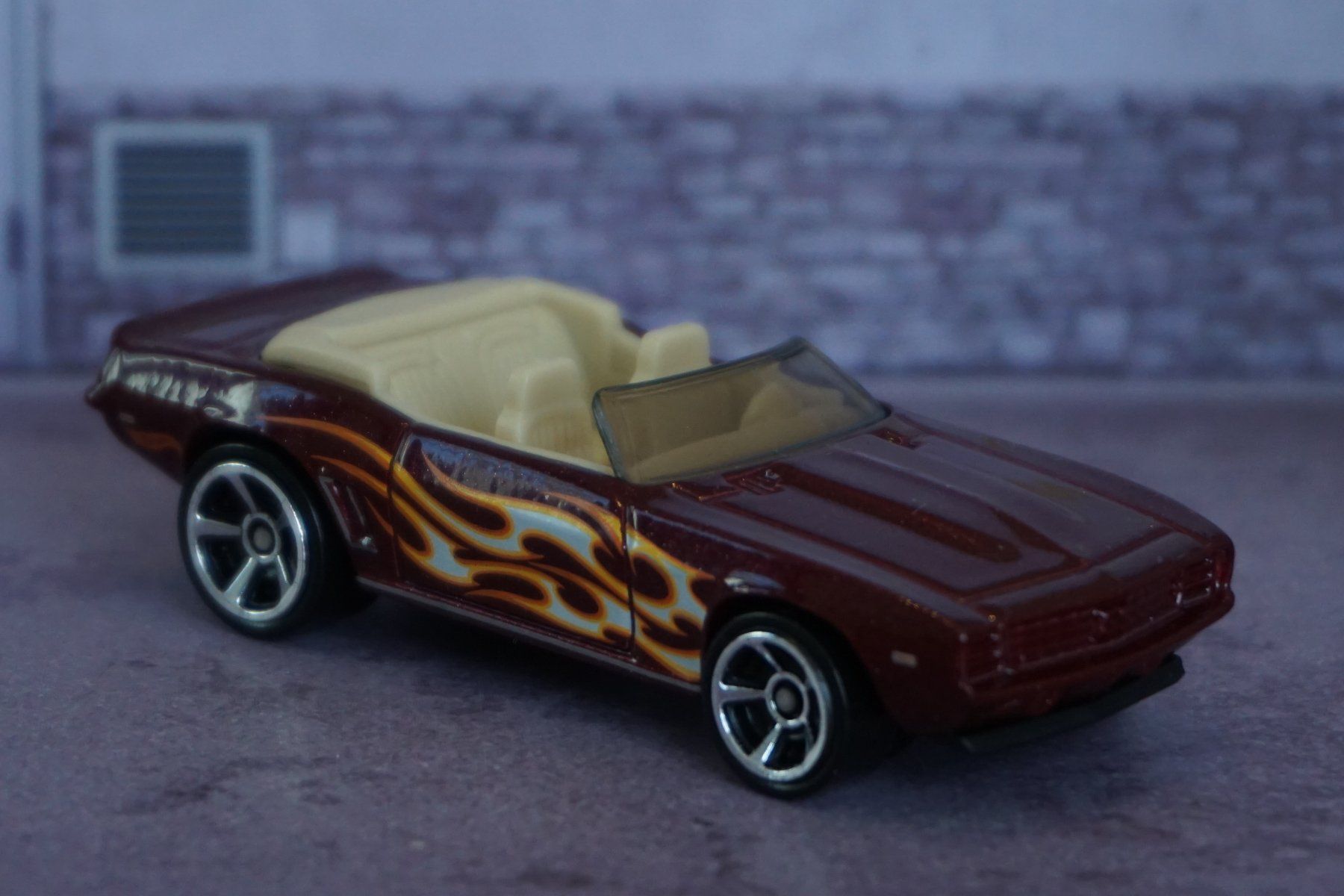 Hot Wheels Modellini d'auto: HotWheels `69 Chevy Camaro COOL !!!!!!!!!!!!!!!! – Usato da Reiden venduto da Doppeldecker69