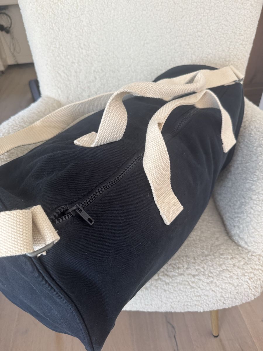 Brandy Melville Taschen für Damen: Brandy Melville Tasche Duffel Bag – Neu (gemäss Beschreibung) aus Winterthur von ali_t7d6 1