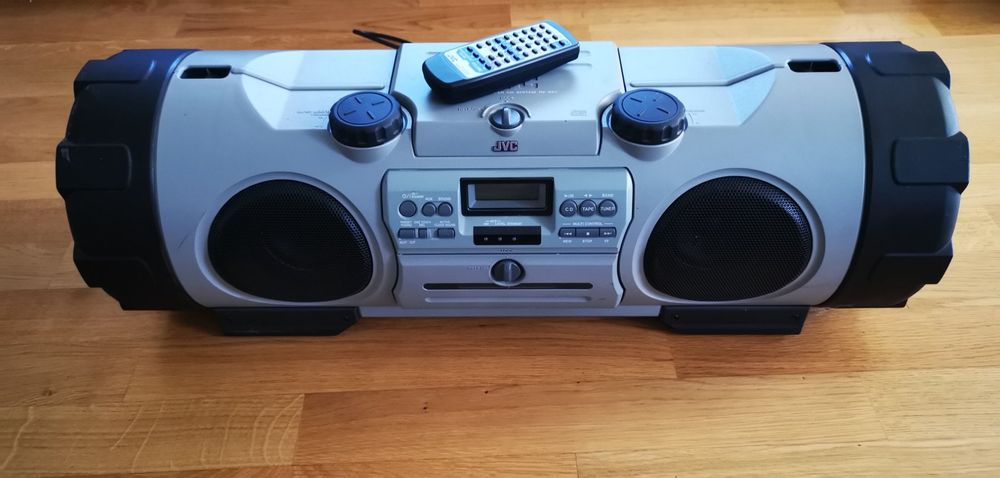 JVC Ghettoblaster RV-B90 🎶 Boombox - Der Sound für Dich! (Gebraucht) in ...