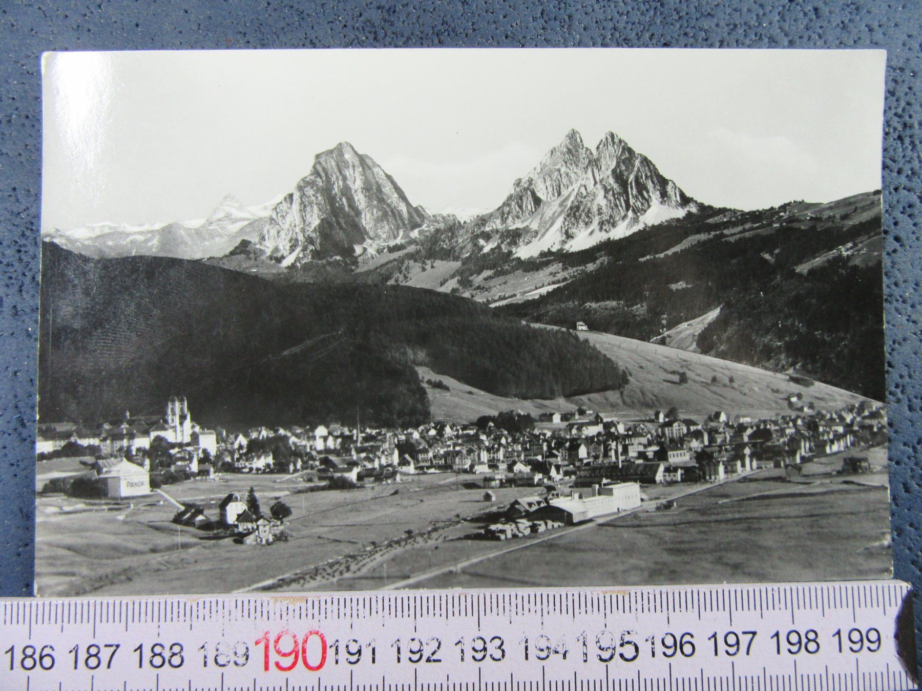 Cartoline postali: Einsiedeln UND DIE MITHEN SZ AK – Usato da Ettingen venduto da Hausi4711