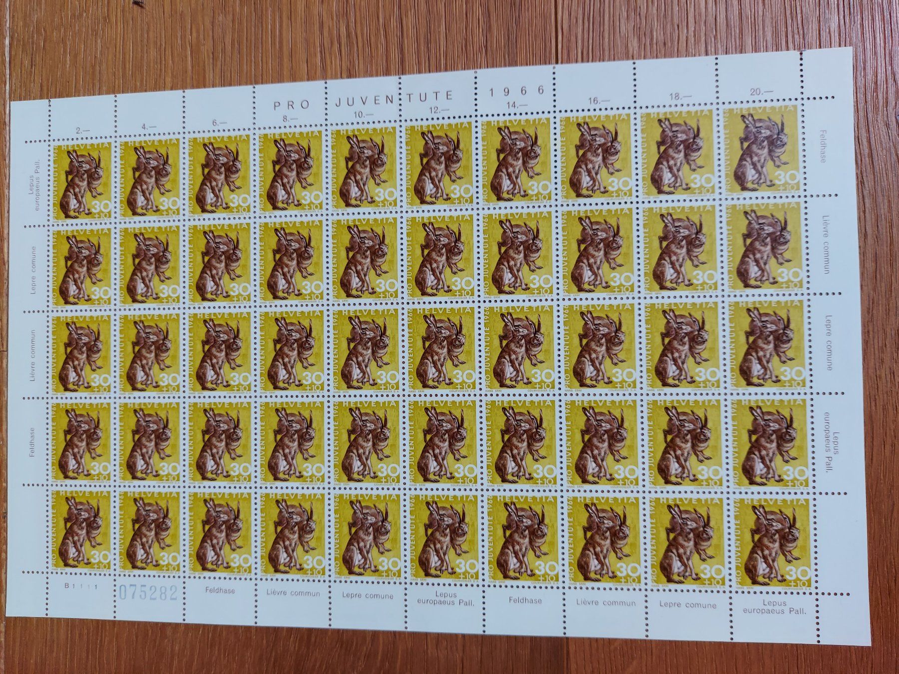 Tutti i francobolli: Postfrisch, gültige Schweizer Frankatur, Briefmarkenbogen – Nuovo e nell'imballaggio originale da Heiden venduto da ber_b77f