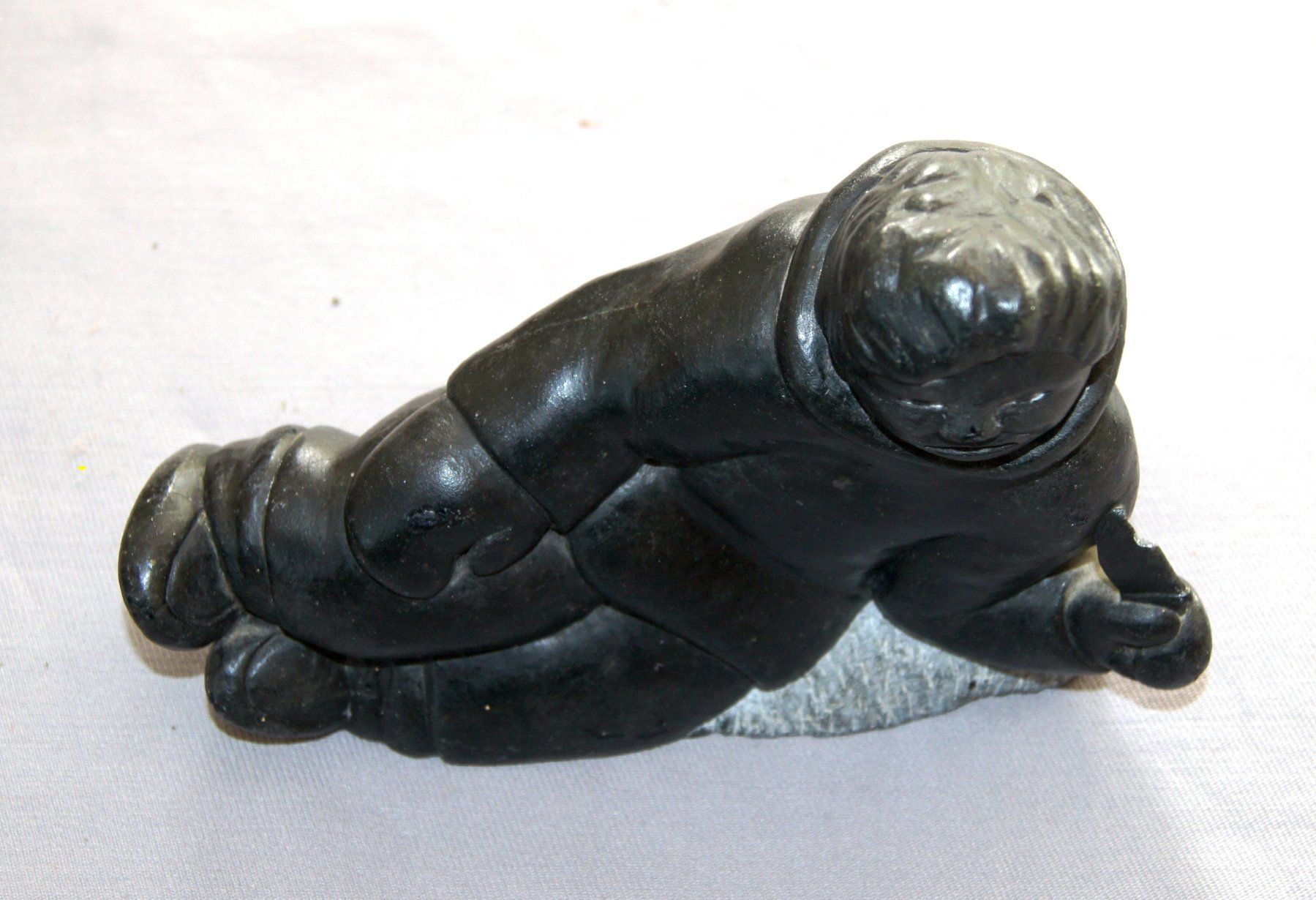Statuette: Eskimo-/Inuit-Junge mit Messer – Usato da Geroldswil venduto da ARTEFACTO 1