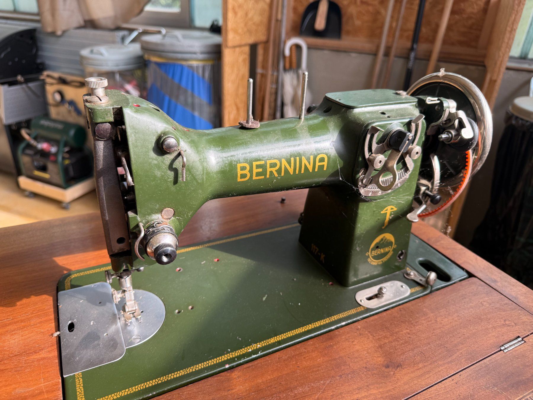 Bernina Nähmaschinen: Bernina 117-K Nähmaschine – Gebraucht aus Walzenhausen von laserandy