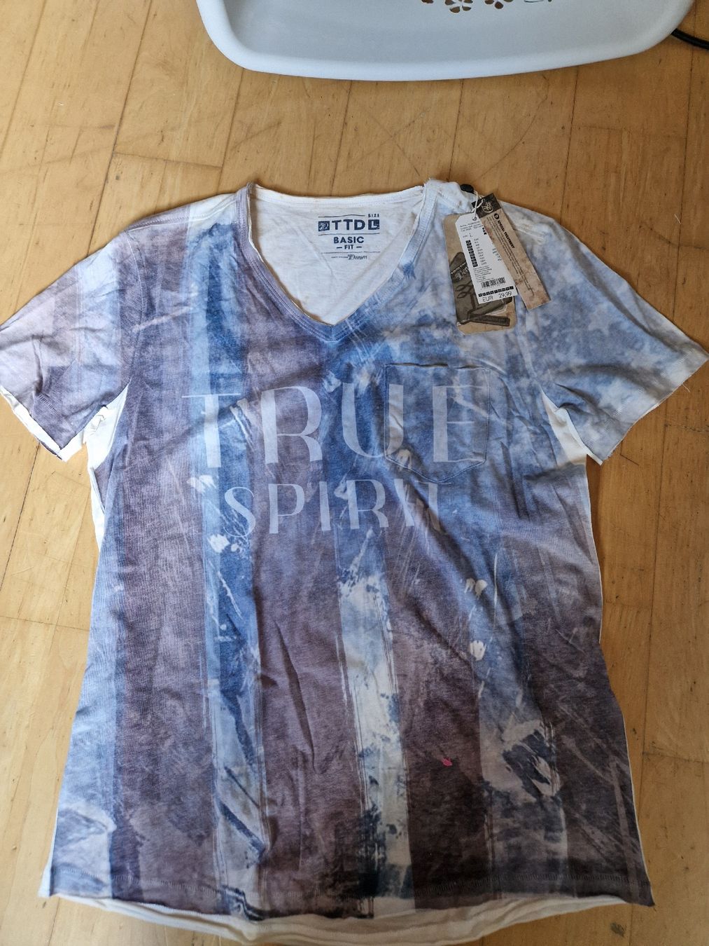 T-Shirts: Tshirt Neu oder Neuwertig Gr L – Neu (gemäss Beschreibung) aus Wattwil von Girl2000