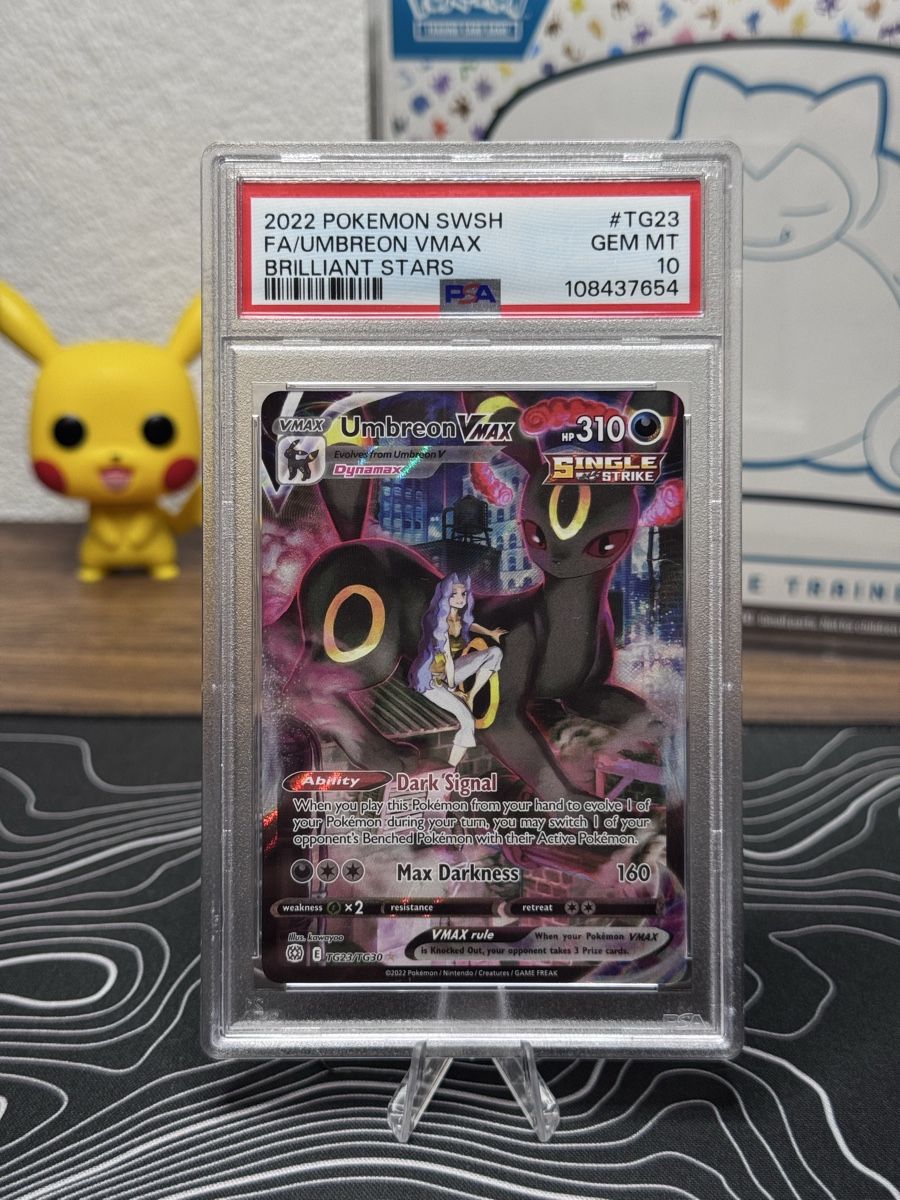 Pokémon Carte collezionabili: Umbreon VMAX TG23 PSA 10 – Nuovo e nell'imballaggio originale da Stettfurt venduto da PaperCollectorClub