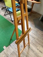 Staffelei aus Buchenholz in der Höhe verstellbar