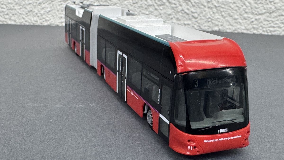Rietze Modellini d'auto: Hess Bus Trolleybus Rietze 1:87 VB Biel – Nuovo e nell'imballaggio originale da Luzern venduto da aa43modelcars-Luzern 2