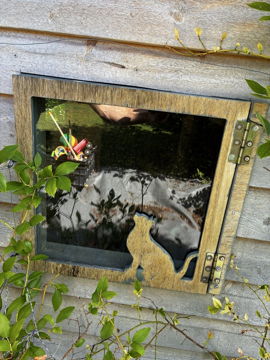 Casette per bambini: Spielhaus zu Verkaufen – Usato da Dörflingen venduto da Dommervogel 2