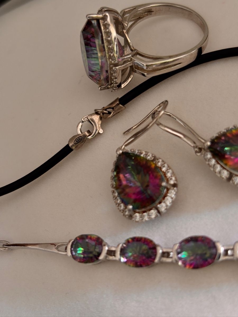 Altri gioielli: Set gioielli mistici arcobaleno: anello, orecchini, braccial – Nuovo (secondo la descrizione) da Paradiso venduto da fio_mhn6 4